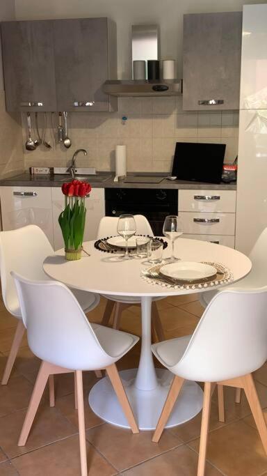 Nest House - Esclusivo Appartamento Marina Di Olbia- Mater Olbia - Beaches - Close To The Airport - Private Parking- Full Comforts - Exteriér fotografie